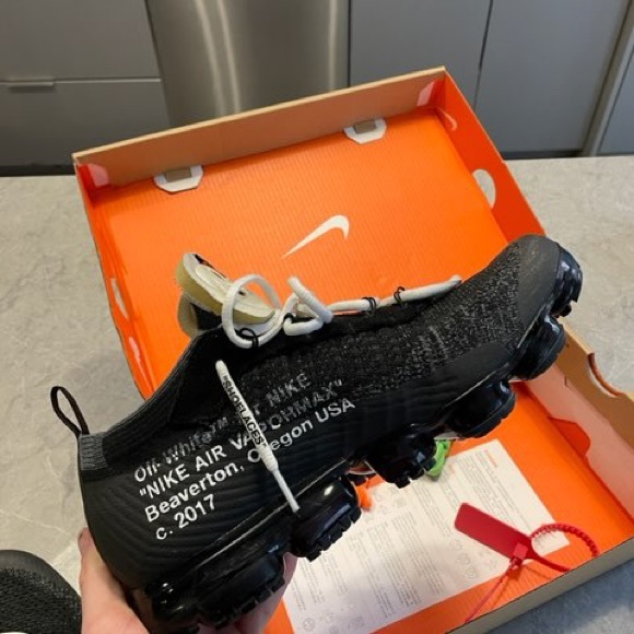 NIKE OFF-WHITE VAPORMAX SIZE 10 - Picture 3 of 7